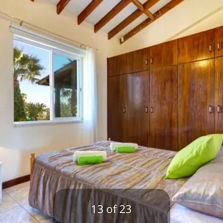 Joelena Bungalow 1 Double Bedroom 1 Double Bedroom With En Shower 1 Twin Bedroom Villa
